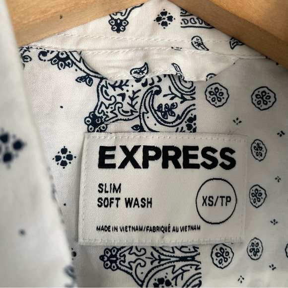 Express Shirt Men’s XS Button Up Paisley Casual Blue White - Picture 3 of 9